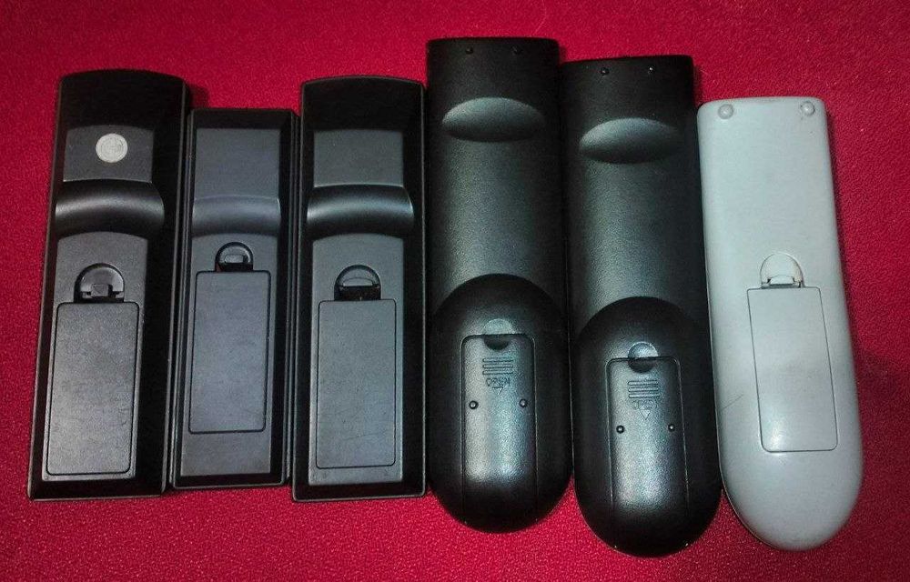 Пульти робочі до тюнерів та супутників