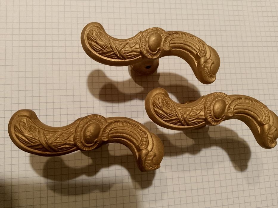 Stare klamki pałacowe