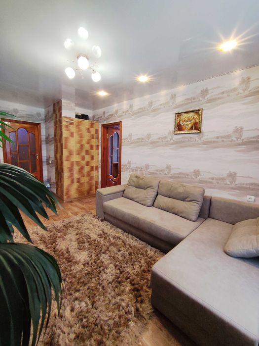 +3-кімнатна квартира з ремонтом + 2 сотки землі | 7 км від Рівного