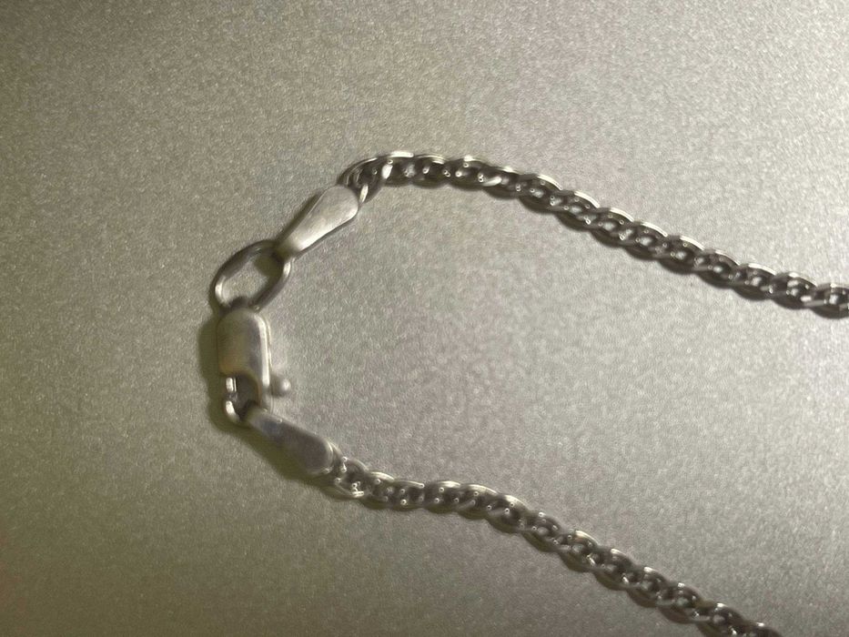 продам цепочку серебро