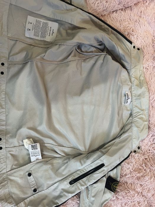 ветровка stone island, размер S полномерный, торг уместен