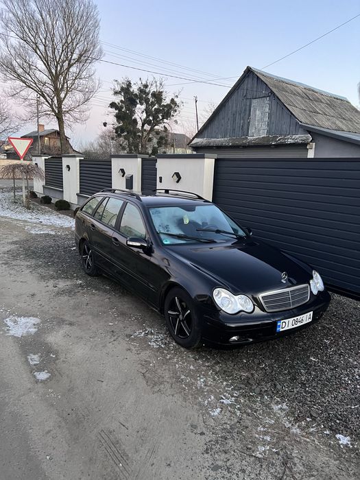 Mersedes-Benz C220