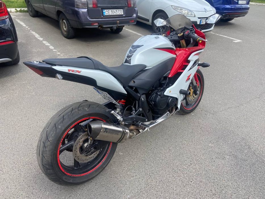 Продам HONDA CBR 600F