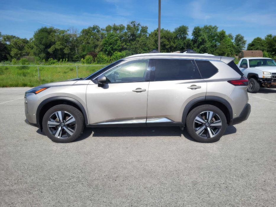 Nissan Rogue Platinum      2021
