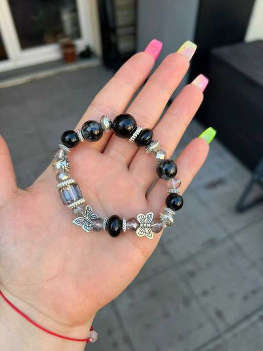 Bransoletka z motylkami