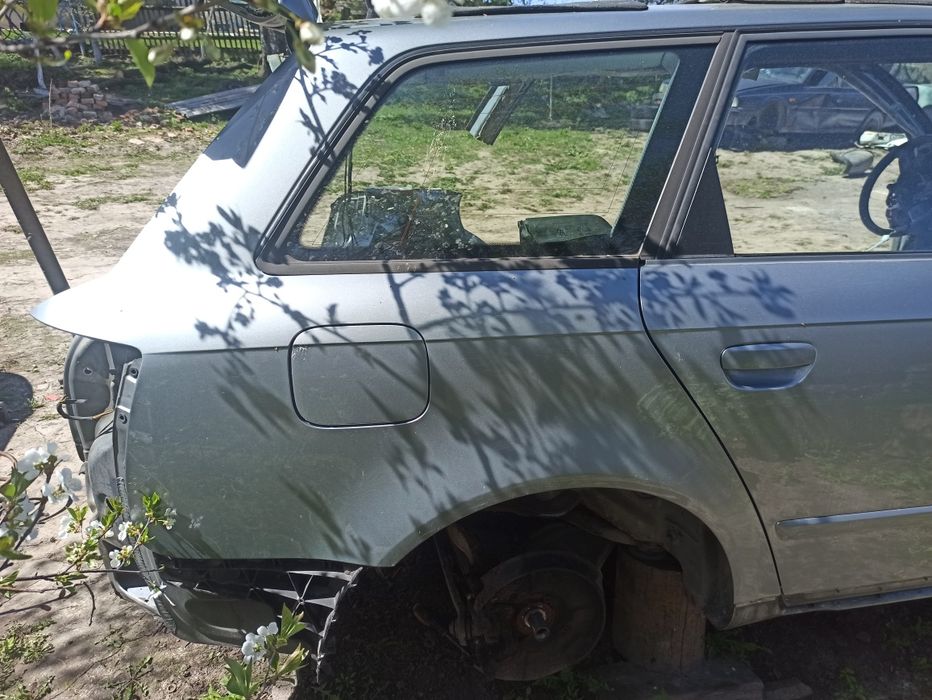 Запчастини на ауді а4 б7