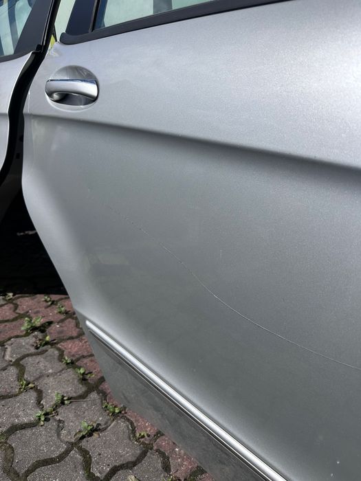 Mercedes A klasa w169 DRZWI prawa strona tył srebrne lakier 761 zdrowe bez rdzy! części