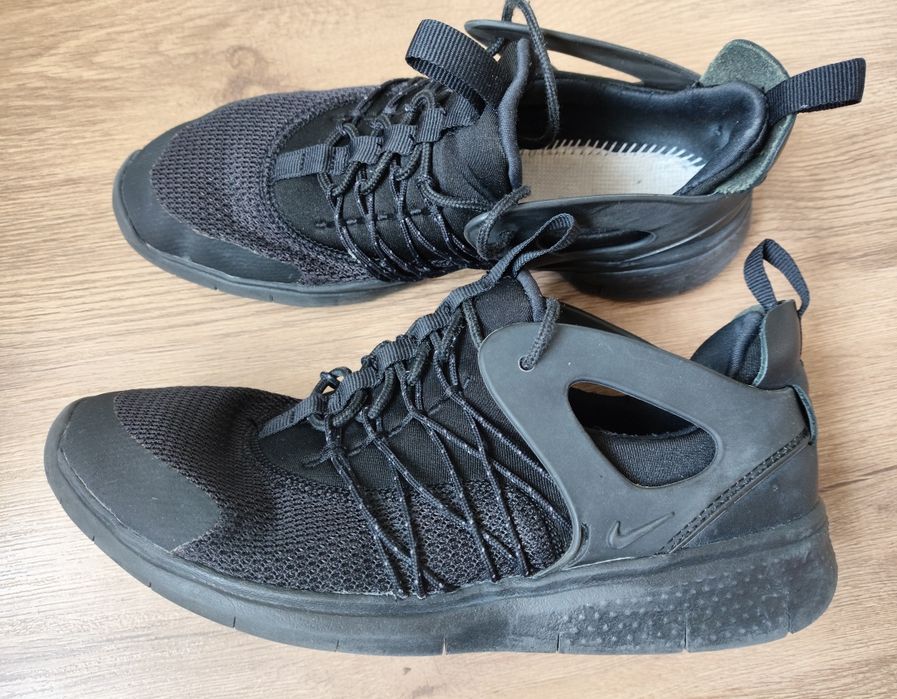 Кроссовки Nike р.37, длина стельки 24 см, оригинал