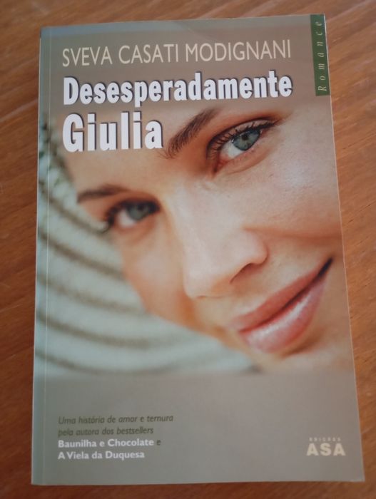 Livro "Desesperadamente Giulia"