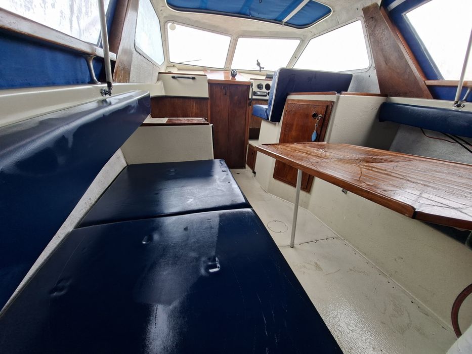 Łódka łódź kabinowa flipper 620 Kabina zamykana