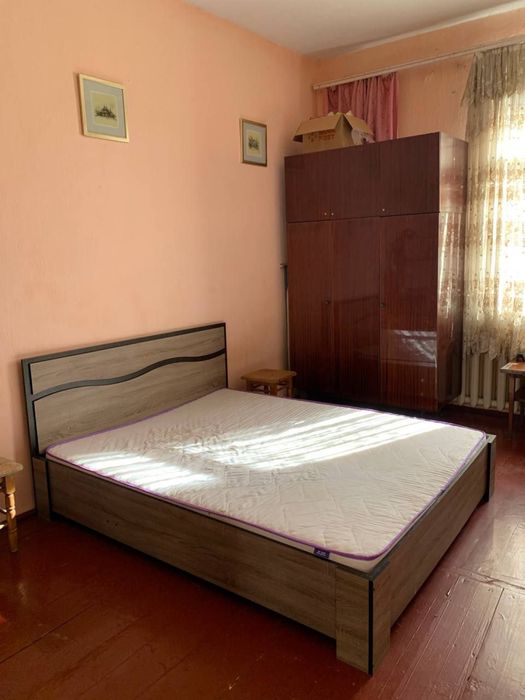 Продається півособняк в районі магазину "Епіцентр"