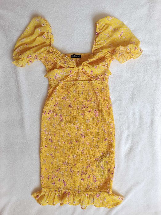 Letnia zwiewna żółta sukienka mini w kwiatki FB Sister