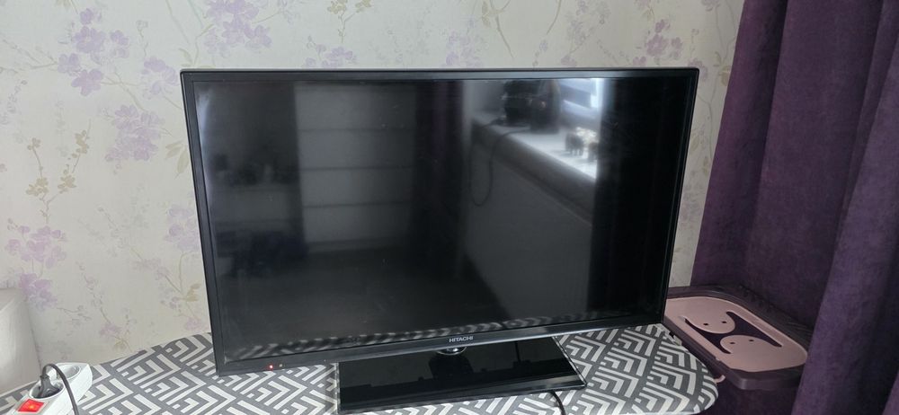Телевізор  HD Smart TV Hisense 32A4BG.