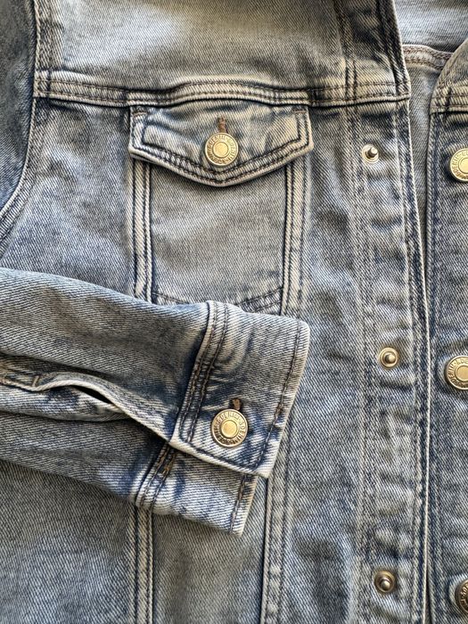 Джинсова куртка