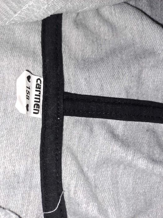 Bluza dziewczęca z kapturem Carmen / rozmiar 158 cm
