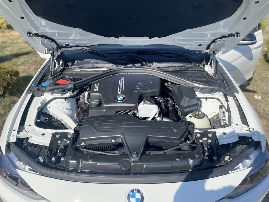 BMW 320I 2018 року