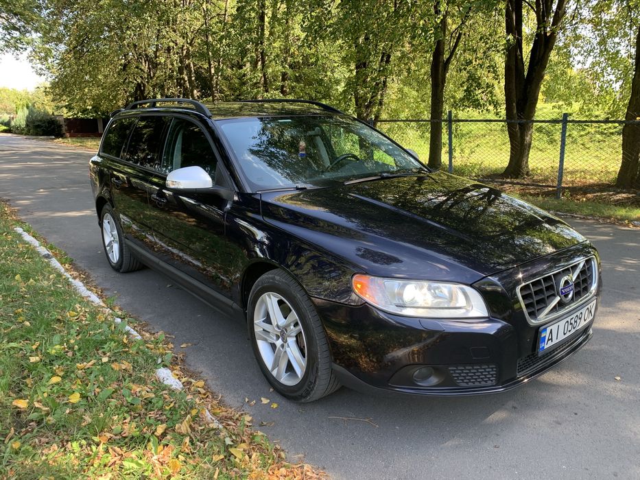 Volvo v70  автомобіль самий надійний