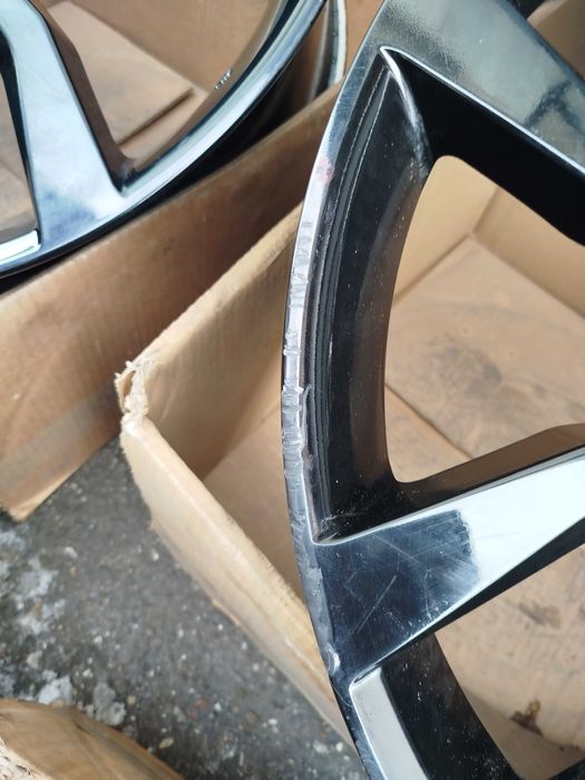 A422#Alufelgi uzywane 21" 5x108 Et 41 9J Volvo XC90 XC60 V90 Cross