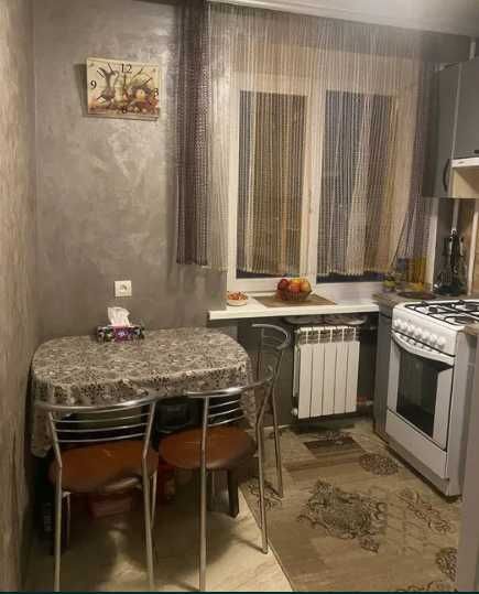 Продаж 2-х кімнатноі квартири по Універсітетській