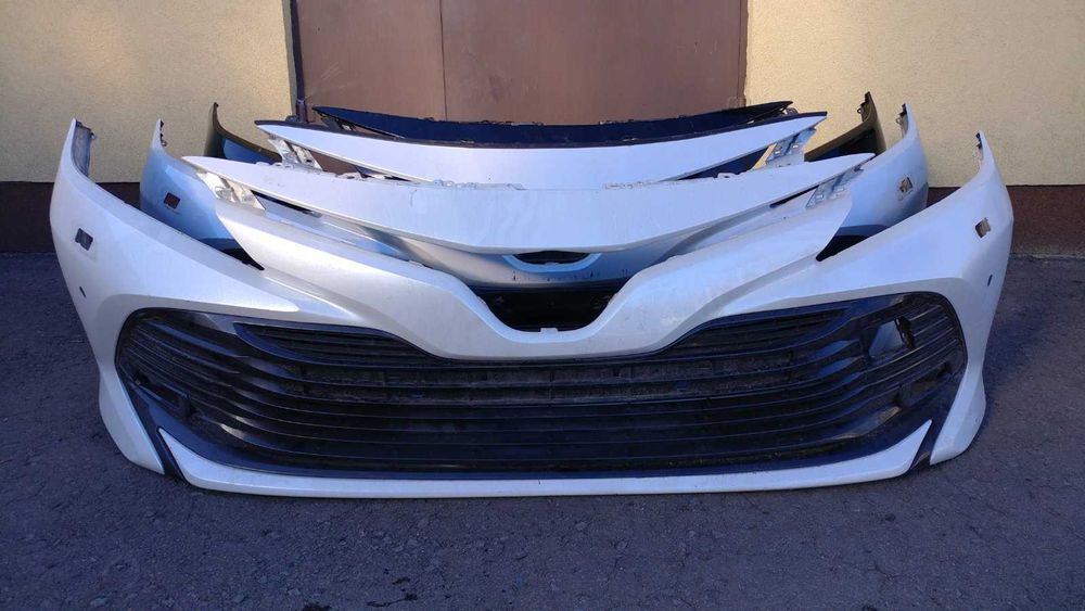 Toyota Camry 70 2018-2022 Бампер передній крило ліве,праве Кемрі