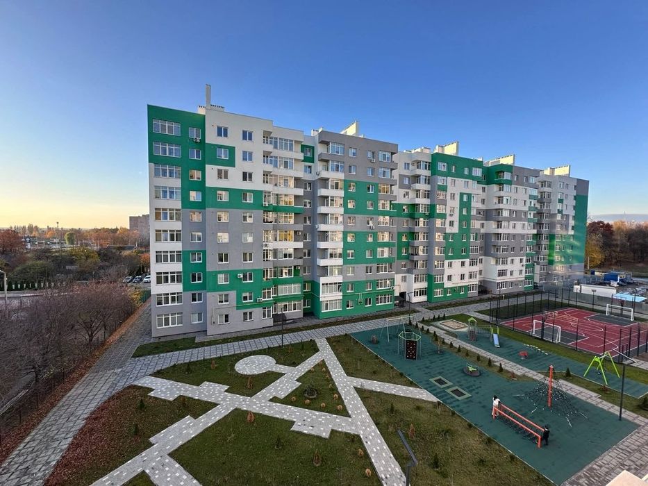 Комфортна 2-кім. квартира в зданій і заселеній новобудові!