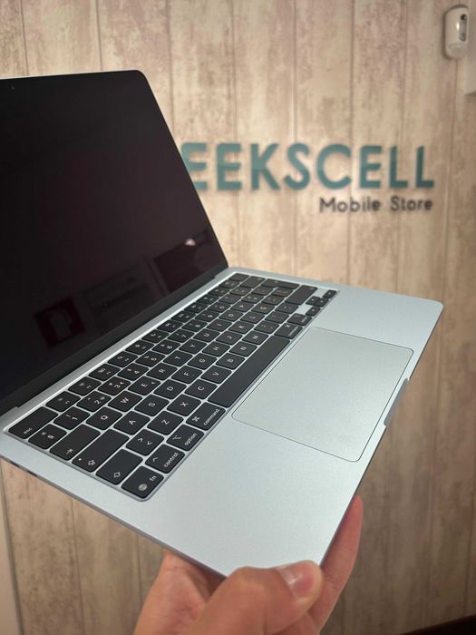 Macbook Air M4 - 13P - 24/512GB - AZUL CÉU - 24 MESES DE GARANTIA