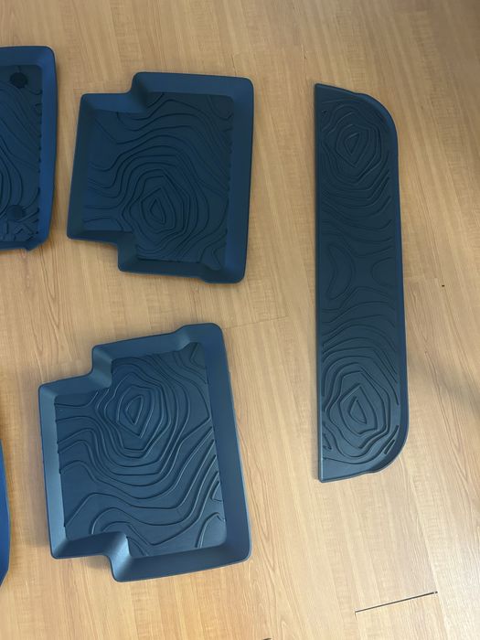 Conjunto de tapetes de borracha originais da Dacia Jogger