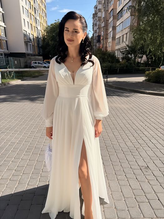 Сукня весільна , вечірня