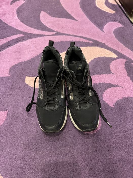 Кросівки michael kors