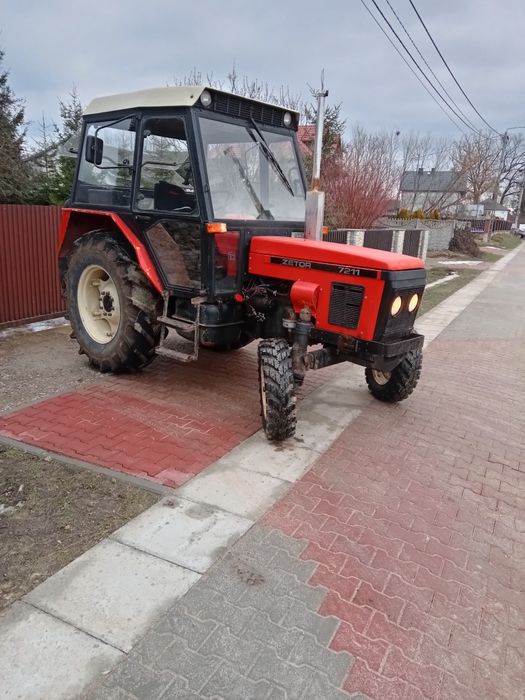 Zetor 7211 jak 7245 ; CASE