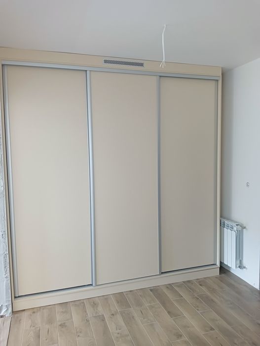 Szafa ubraniowa 253cm×266 cm