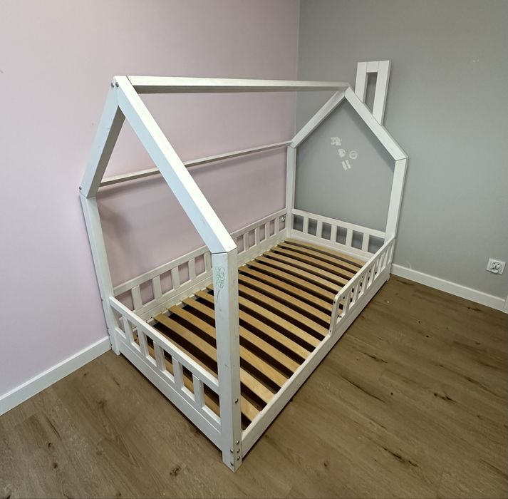 Drewniane łóżko domek 90 x160