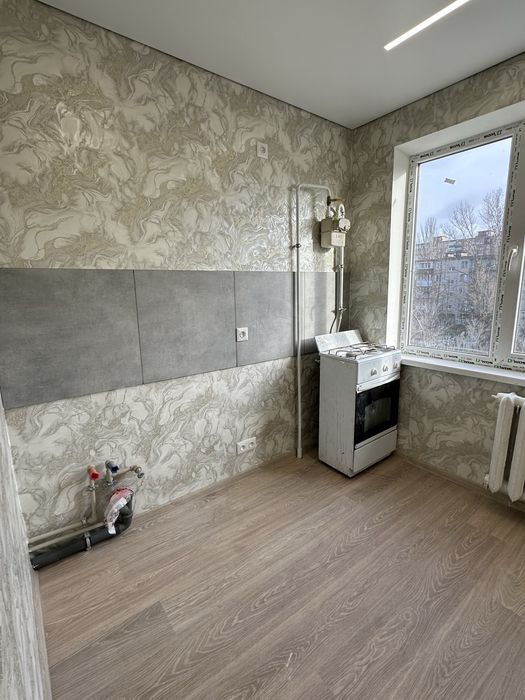 Продам 1-кімн на Артемі, (зуп. гост. Київ)