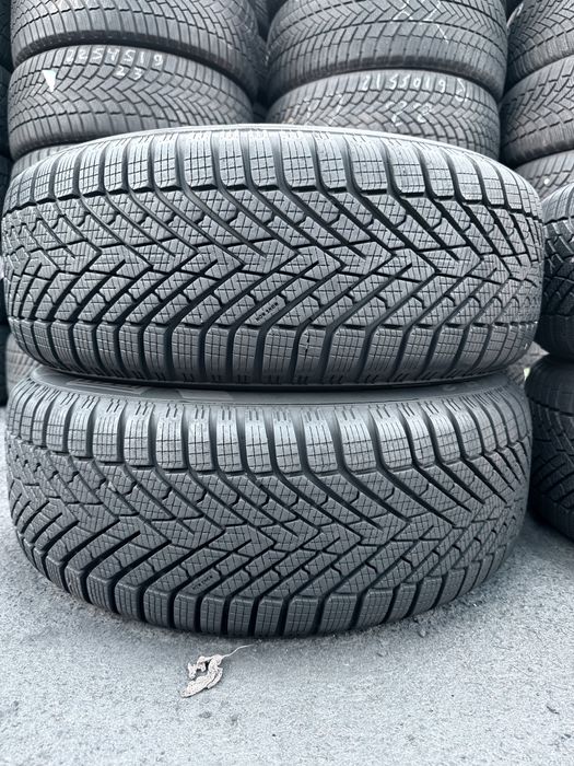 215 55 17 Pirelli Cinturato Winter 2 99% 2024 Шини Зима