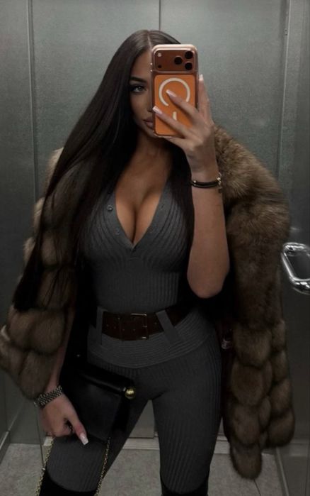 Продам костюм , в рубчик