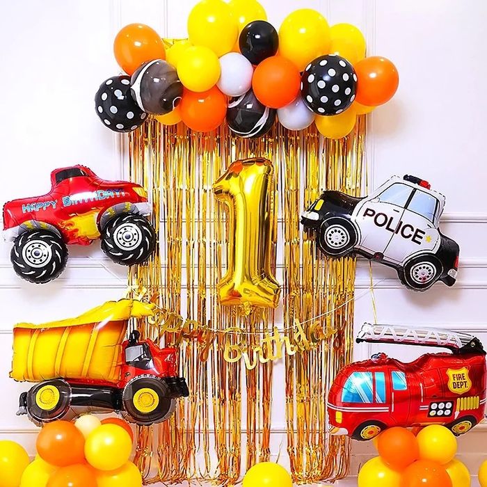 Фотозона з куль на день нароженя 1 рочок принцеса єдинорог машинки