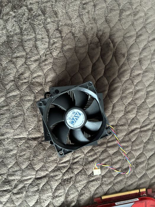 Zestaw quad q9300, 6GB RAM ddr2, radeon 4850, Seasonic 400W, 160gb HDD