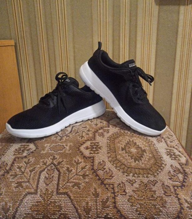Sketchers go walk жіночі кросівки р37/25см.