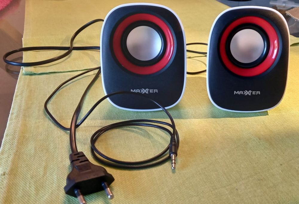 Colunas de som pequenas