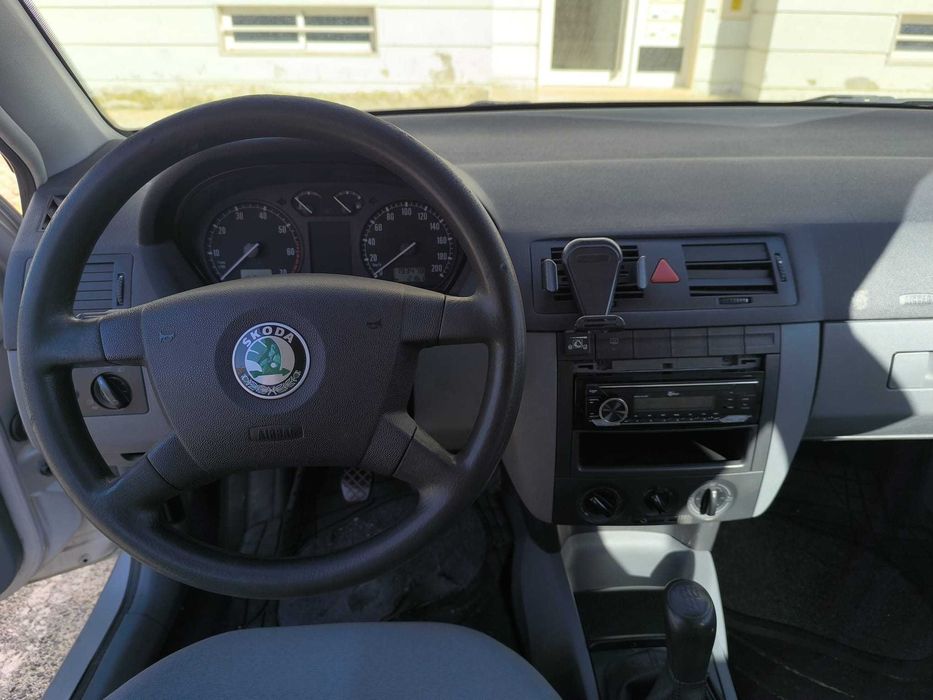 Skoda Fabia  GPL 1.4 económico.