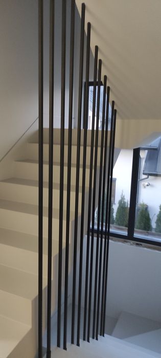 Balustrady wewnętrzne zewnetrzne