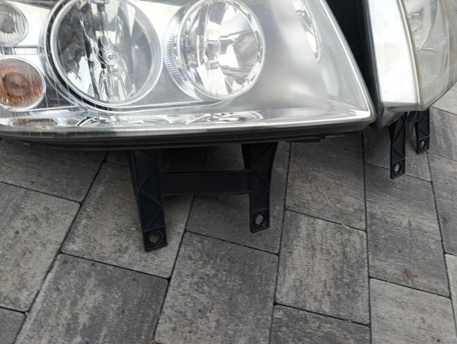 Lampy przód VW T5 multivan komplet