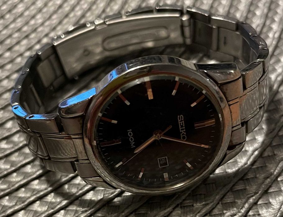 Zegarek damski Seiko srebrny