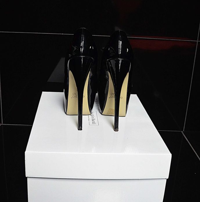 Wysokie  Lakierowane Szpilki Sergio Todzi 38