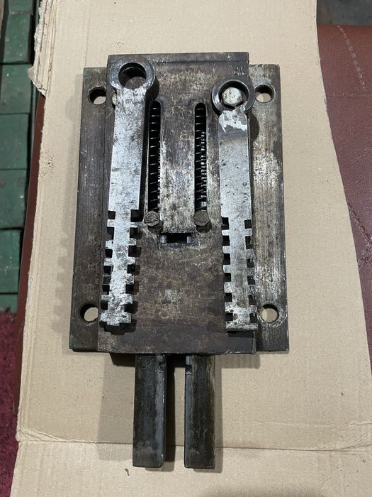 Замок для гаража