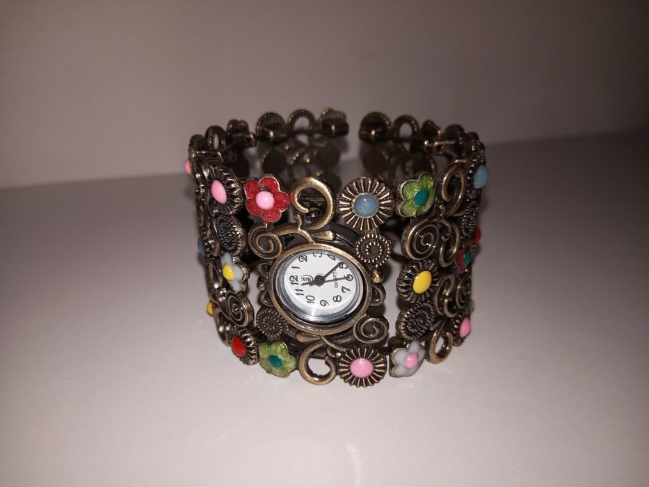 Relógio pulseira flores, com pilha (novo)