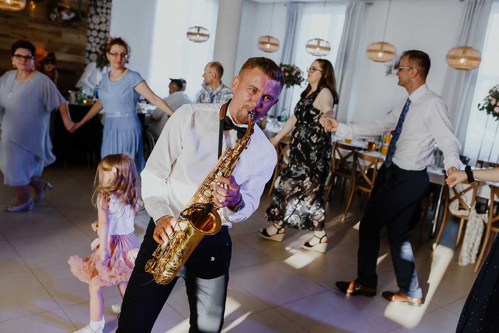 DJ (Wodzirej ): Wesele/poprawiny/Urodziny,Jubileusz,18stki,