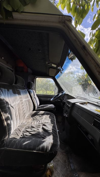 Автомобіль Іveco daily і Citroen jamper