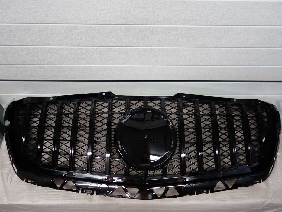 atrapa grill mercedes sprinter 906  2013- lift czarny połysk panamericana