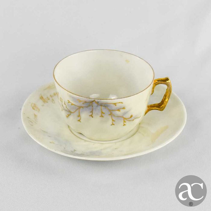 Chávena de chá e pires, porcelana Vista Alegre “Viva D. Miguel II”